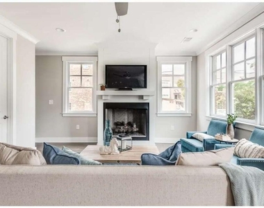 6076 Cushing Circle - Photo Thumbnail 5