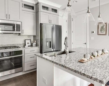 6076 Cushing Circle - Photo Thumbnail 14