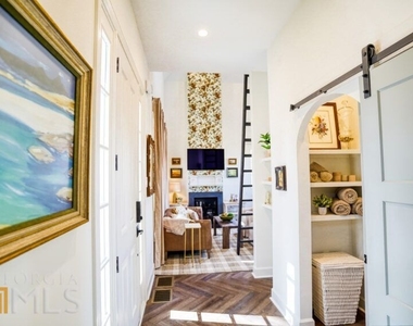 252 3rd Street - Photo Thumbnail 21