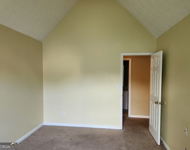 5748 Wellborn Creek Drive - Photo Thumbnail 9