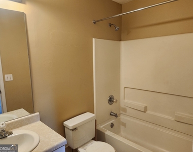 5748 Wellborn Creek Drive - Photo Thumbnail 8