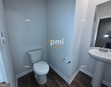 3338 Bridgewood Drive - Photo Thumbnail 14