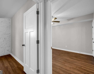 86 S Forest Avenue - Photo Thumbnail 10