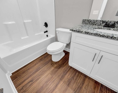 86 S Forest Avenue - Photo Thumbnail 9
