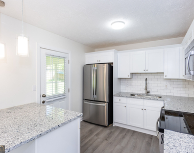 6551 Bussell Way - Photo Thumbnail 9