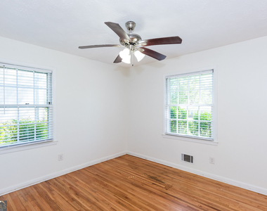 6551 Bussell Way - Photo Thumbnail 16
