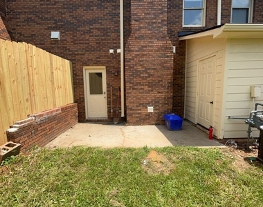 169 Walter Way - Photo Thumbnail 30