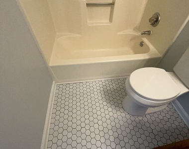 169 Walter Way - Photo Thumbnail 15