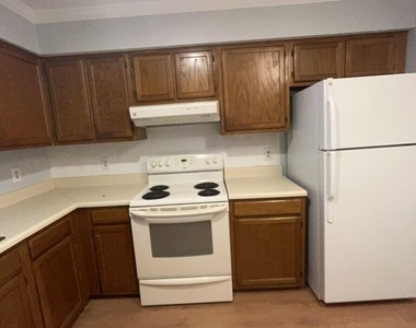 169 Walter Way - Photo Thumbnail 4