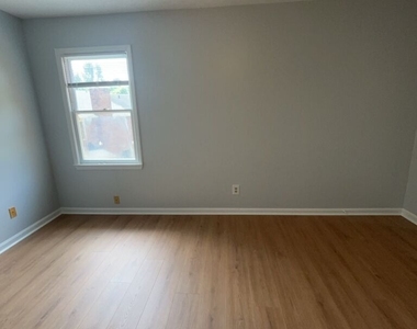169 Walter Way - Photo Thumbnail 24