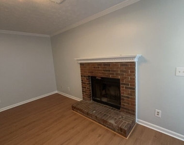 169 Walter Way - Photo Thumbnail 6