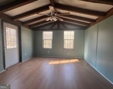 712 Speedway Road - Photo Thumbnail 4