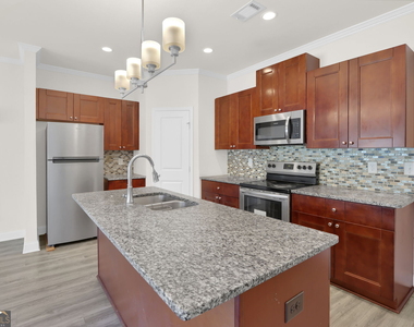 232 Cashes Drive - Photo Thumbnail 13