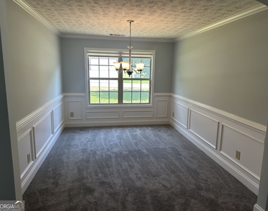 561 Highland Pointe Drive - Photo Thumbnail 14