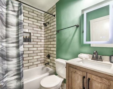 1225 Graymont Drive Sw - Photo Thumbnail 4