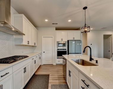 4665 Shipley Avenue - Photo Thumbnail 15
