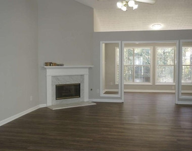 3260 Ennfield Lane - Photo Thumbnail 3