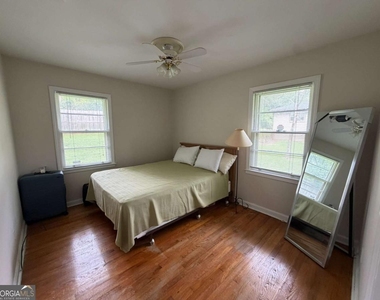 2465 Miriam Lane - Photo Thumbnail 10