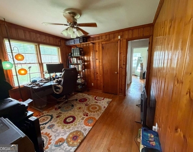 2465 Miriam Lane - Photo Thumbnail 11