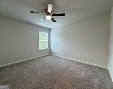 121 Quail Forest Circle - Photo Thumbnail 8