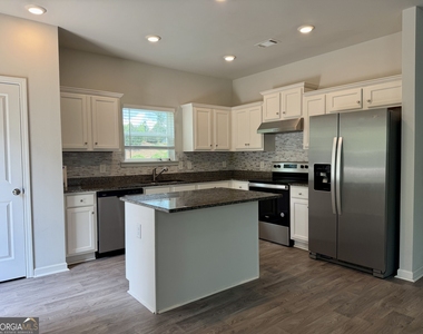 121 Quail Forest Circle - Photo Thumbnail 13
