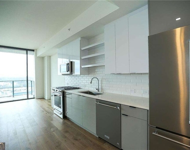788 W Marietta Street - Photo Thumbnail 15