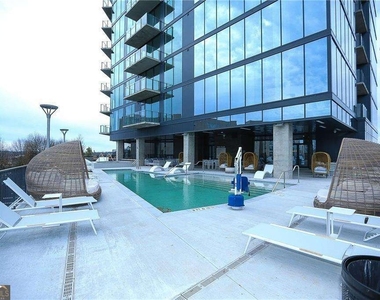 788 W Marietta Street - Photo Thumbnail 10