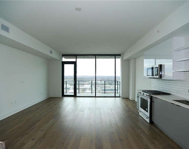 788 W Marietta Street - Photo Thumbnail 17