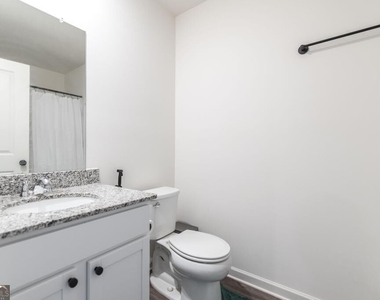 182 Lochwolde Drive - Photo Thumbnail 18
