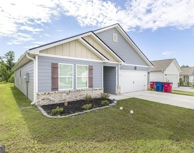 182 Lochwolde Drive - Photo Thumbnail 2