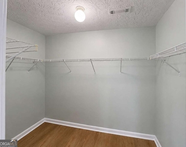 2490 Emma Way Nw - Photo Thumbnail 2