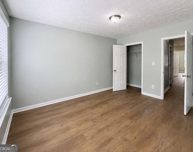 2490 Emma Way Nw - Photo Thumbnail 12