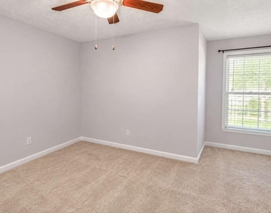 1235 Grayland Hills Drive - Photo Thumbnail 10