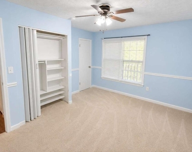 1235 Grayland Hills Drive - Photo Thumbnail 9