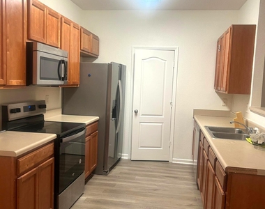 1253 Chinon Point - Photo Thumbnail 3
