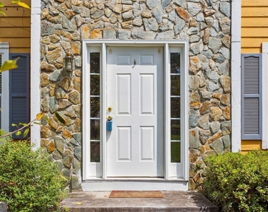 525 Abbotts Hill Lane - Photo Thumbnail 1