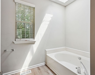525 Abbotts Hill Lane - Photo Thumbnail 22