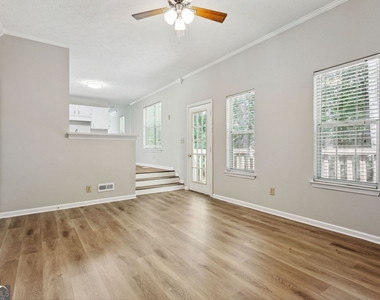 525 Abbotts Hill Lane - Photo Thumbnail 10