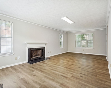 525 Abbotts Hill Lane - Photo Thumbnail 4