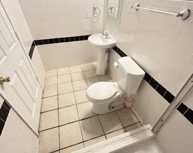110 Roberts Road - Photo Thumbnail 17