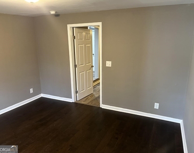 1545 Gaylor Drive - Photo Thumbnail 21