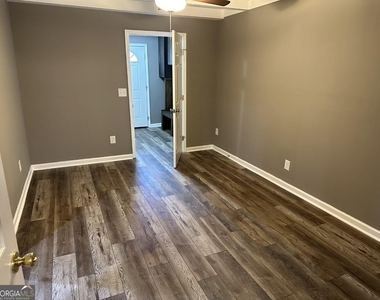 1545 Gaylor Drive - Photo Thumbnail 22