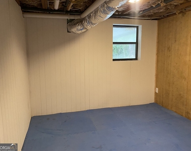 1545 Gaylor Drive - Photo Thumbnail 24