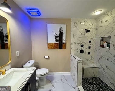 2976 Ashlyn Crest Court - Photo Thumbnail 12