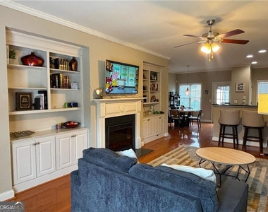2976 Ashlyn Crest Court - Photo Thumbnail 4
