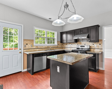 2315 Hiawassee Drive - Photo Thumbnail 8