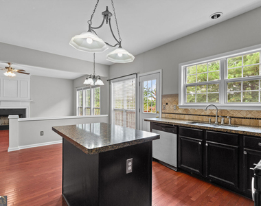 2315 Hiawassee Drive - Photo Thumbnail 7