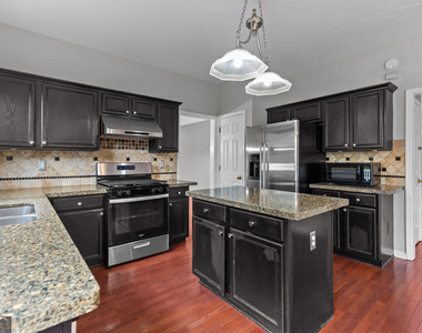 2315 Hiawassee Drive - Photo Thumbnail 9