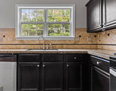 2315 Hiawassee Drive - Photo Thumbnail 11