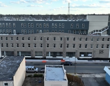 18 W Main St - Photo Thumbnail 20